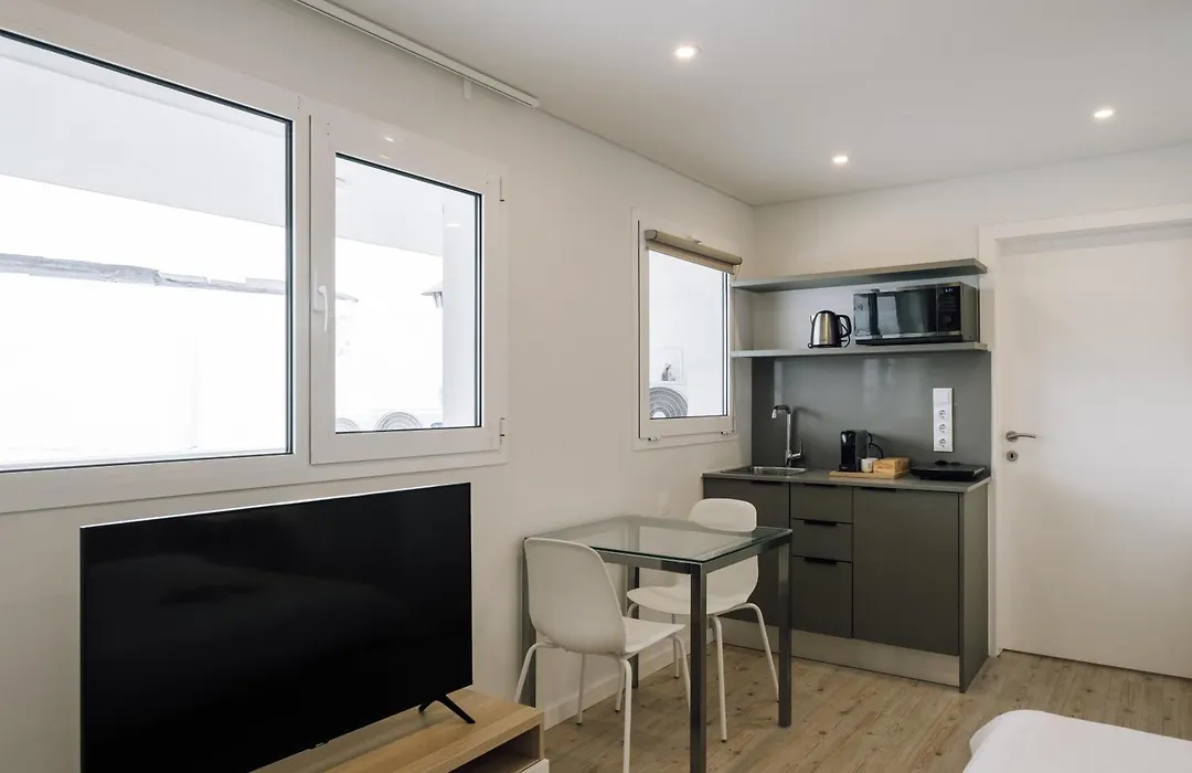 Lisbon Oriente Suites By Olala Homes-1